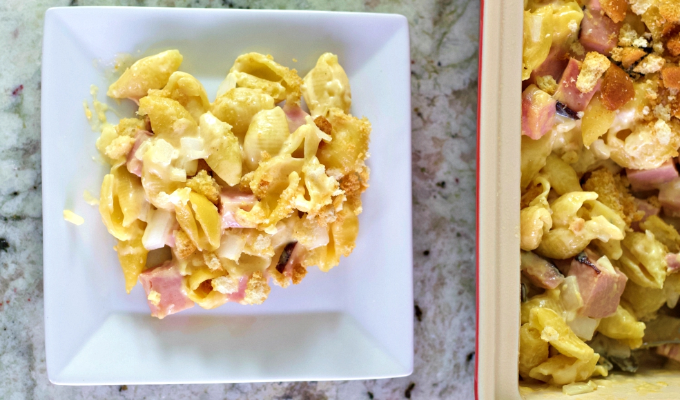 Ham Mac and cheese Casserole