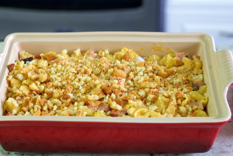 pasta casserole with ham and cheese
