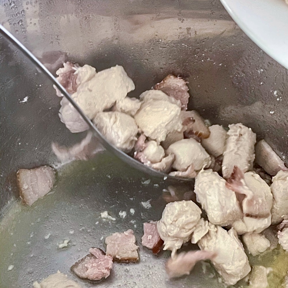 remove cooked meat.