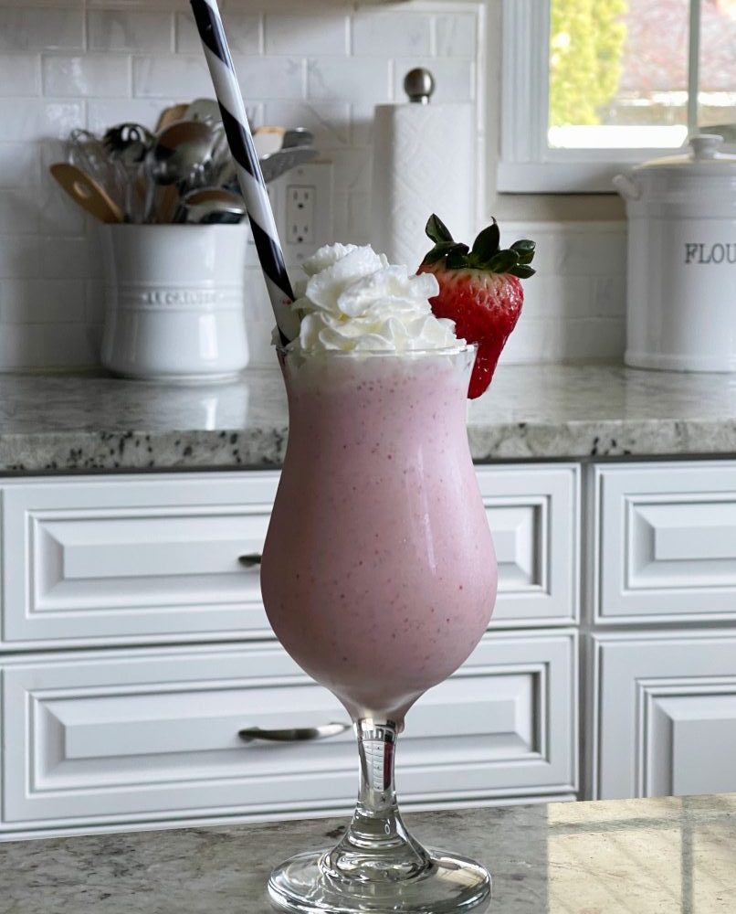 strawberry cocktail with vodka