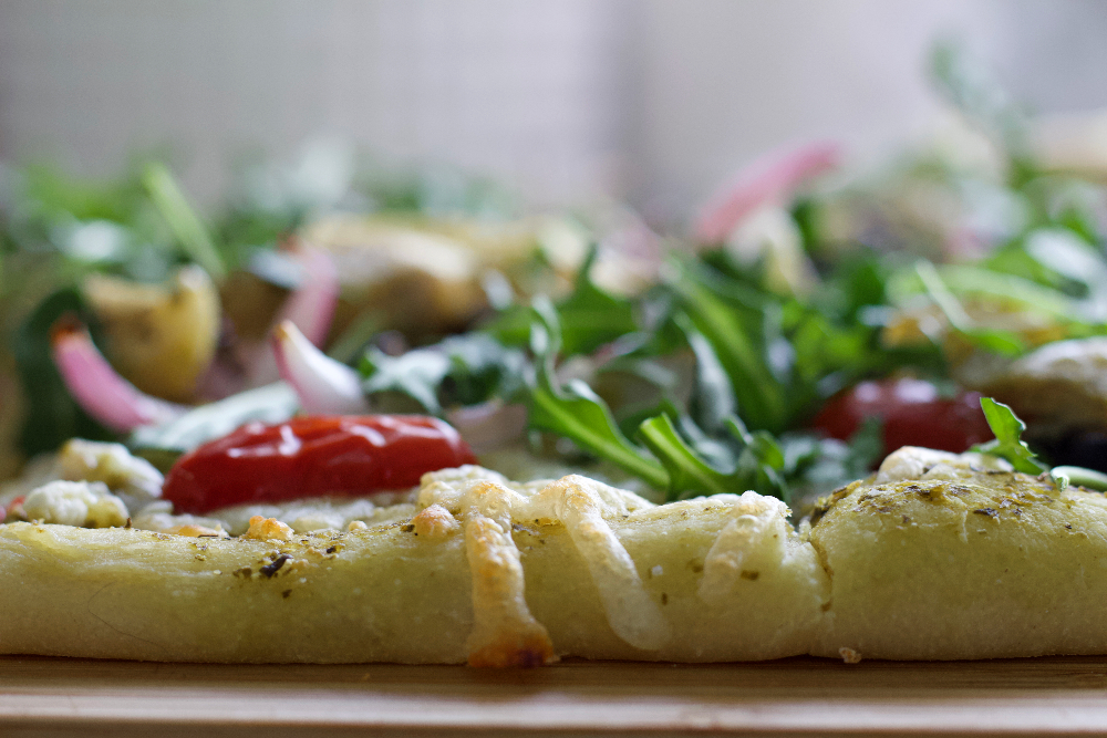 Flatbread with Mediterranean toppings