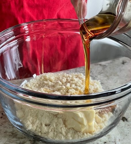 pouring maple syrup