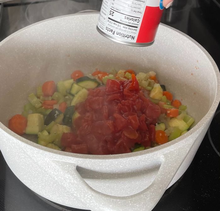 Healthy Olive Garden Minestrone Soup 6 adding pantry items Minestrone soup