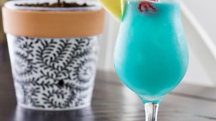 Blue Hawaiian drink