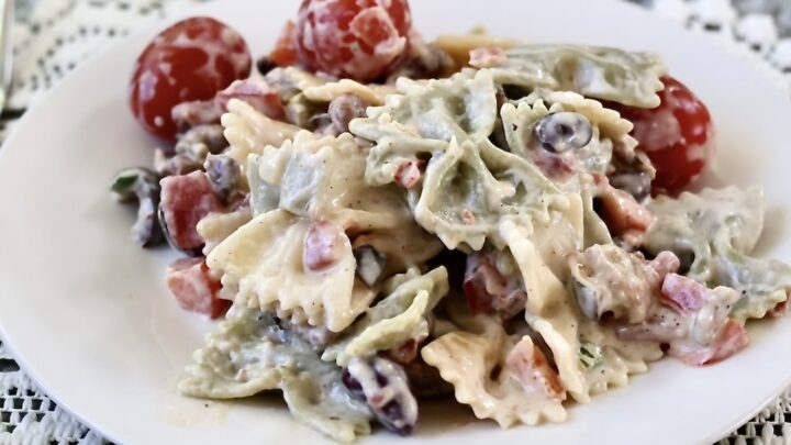 bacon ranch pasta salad with ranch dressing