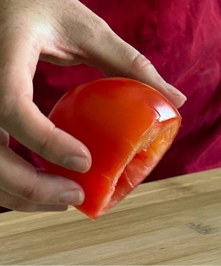 drying empty tomato cup