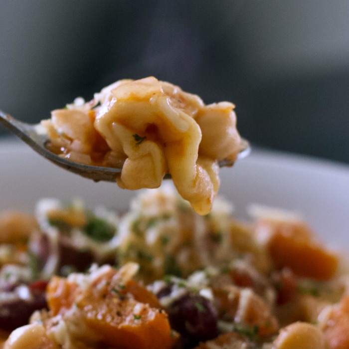 Instant Pot tortellini sausage soup