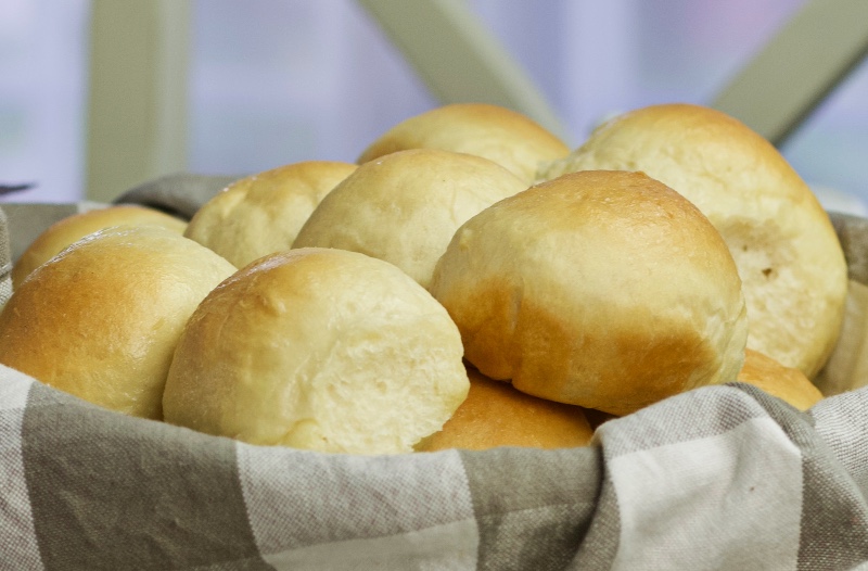 basket of Thanksgiving Dinner rolls
