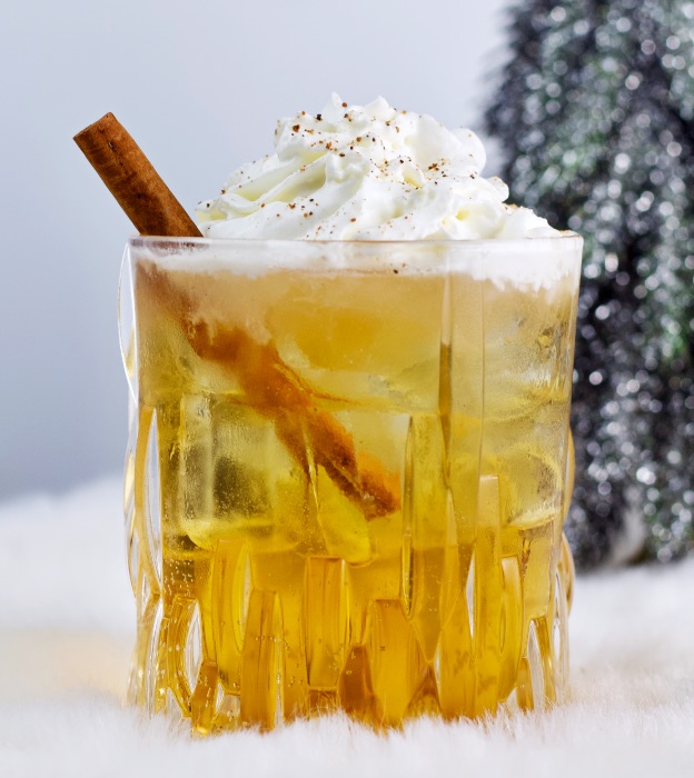 crown royal maple cocktail