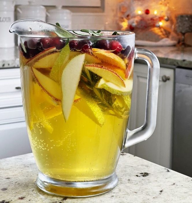 Easy and Delicious Rosé Sangria Recipe 11 Christmas Sangria