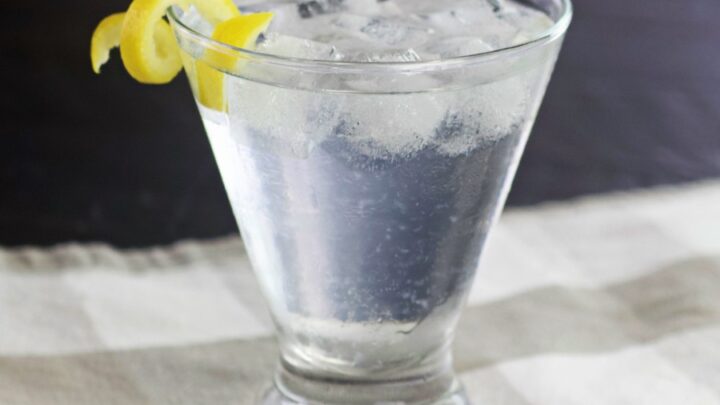 Low calorie gin and tonic