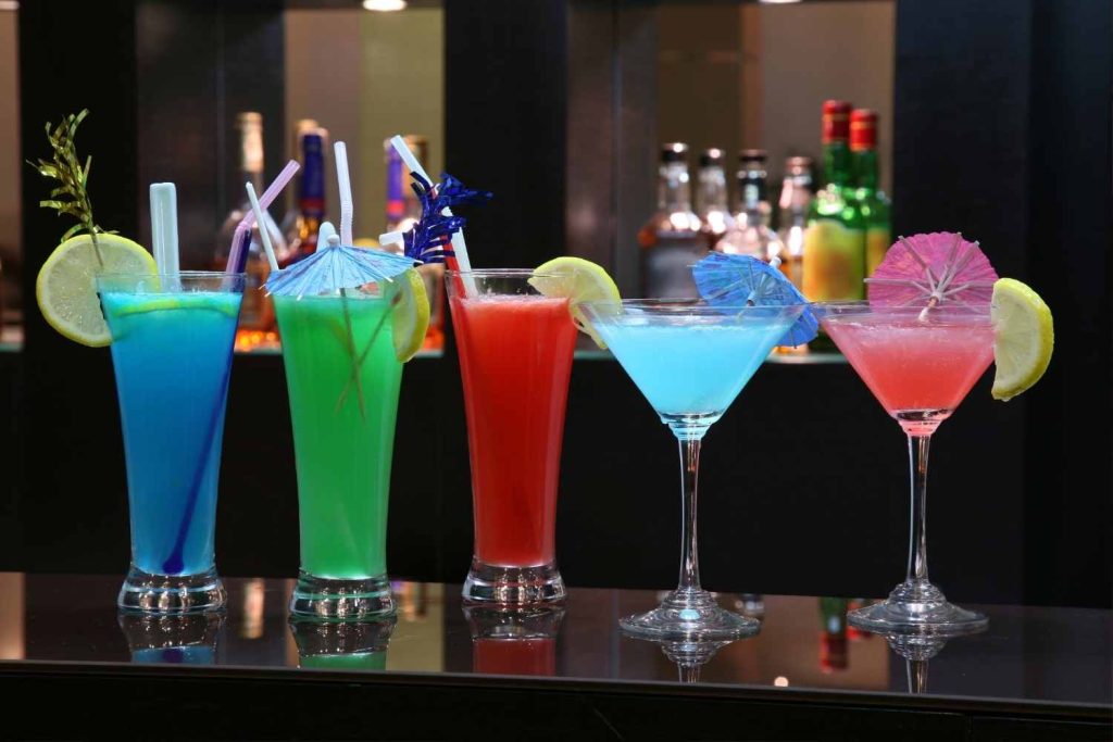 mixed drinks-row of cocktails