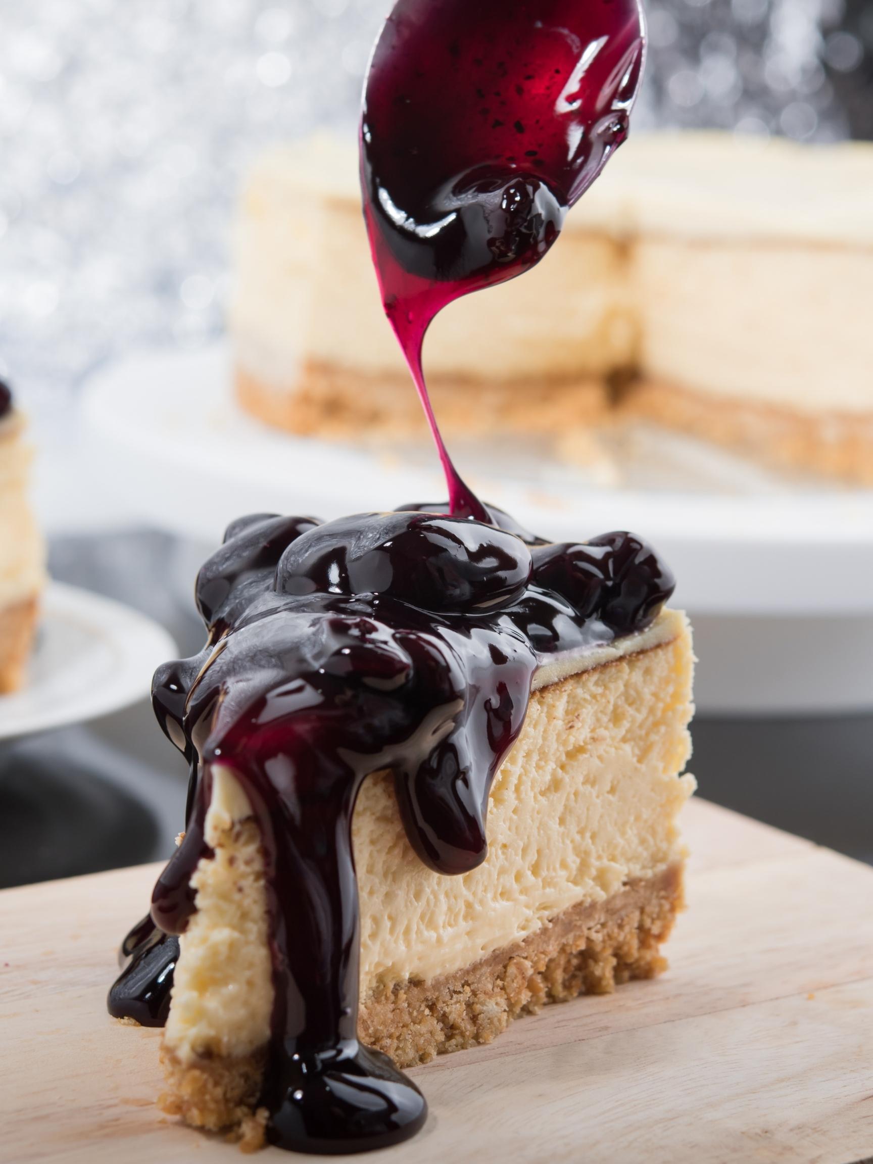 blueberry cheesecake swirl with drizzle