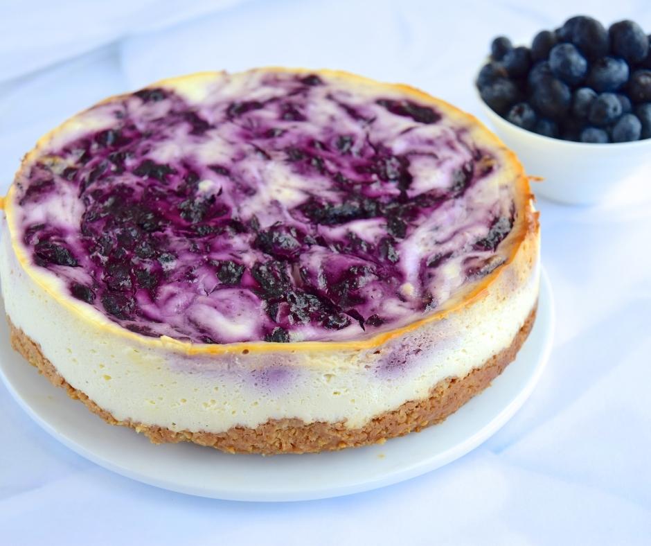 Blueberry Swirl Cheesecake with Blueberry Sauce 4 swirled blueberry cheesecake