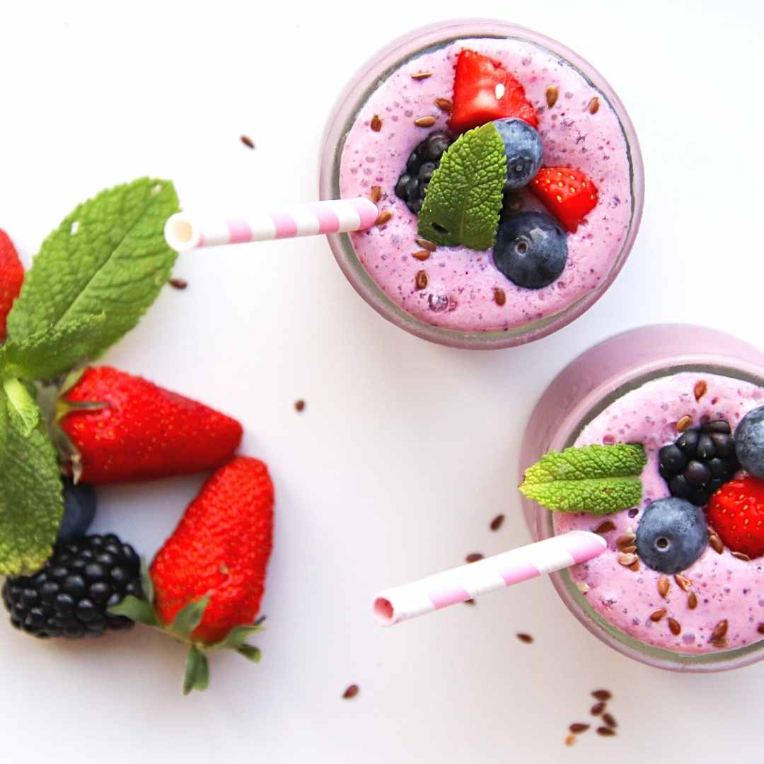 triple berry smoothie