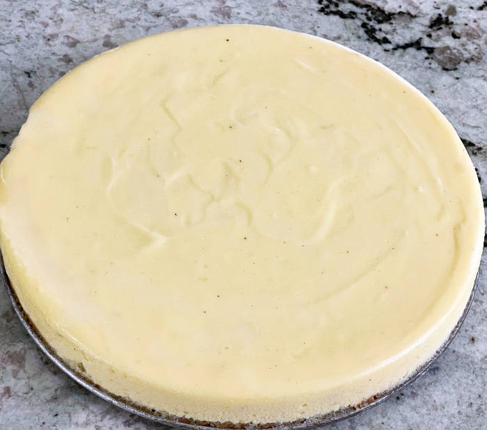plated eggnog cheesecake
