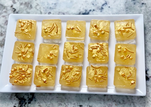 tray of champagne jello shooter