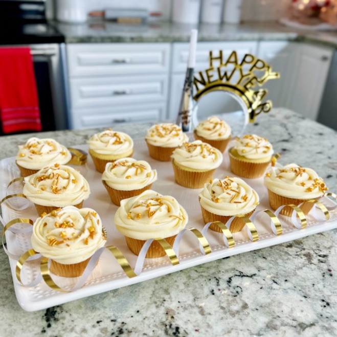 champagne cupcakes with champagne buttercream frosting