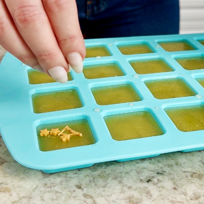 decorating champagne jello shots