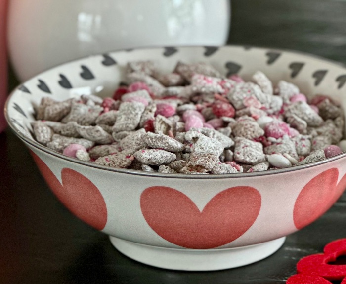 side view of Valentines puppy chow recipe