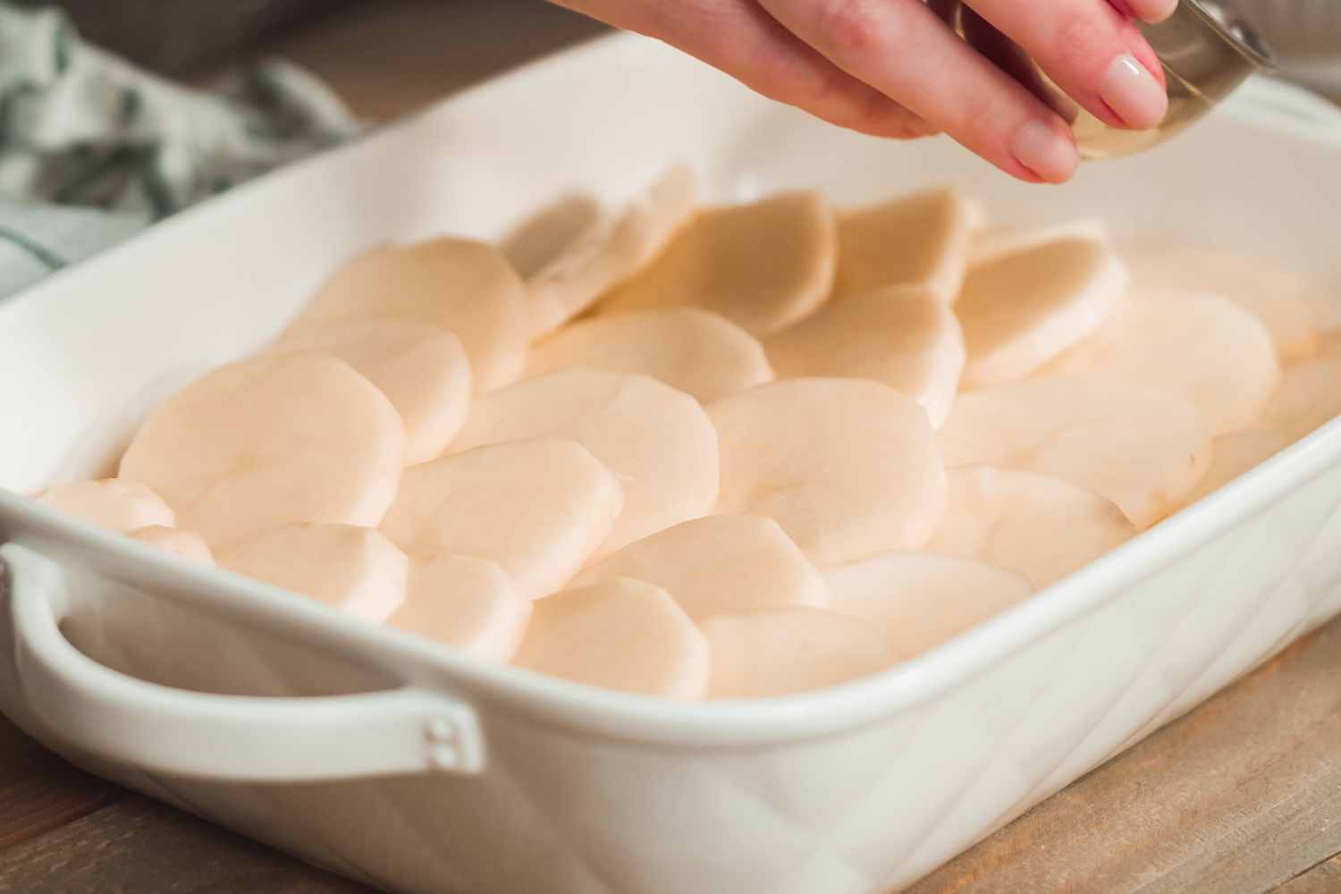 assembling scalloped potatoes recipe