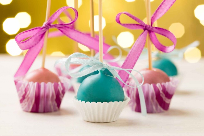 finished cake pops