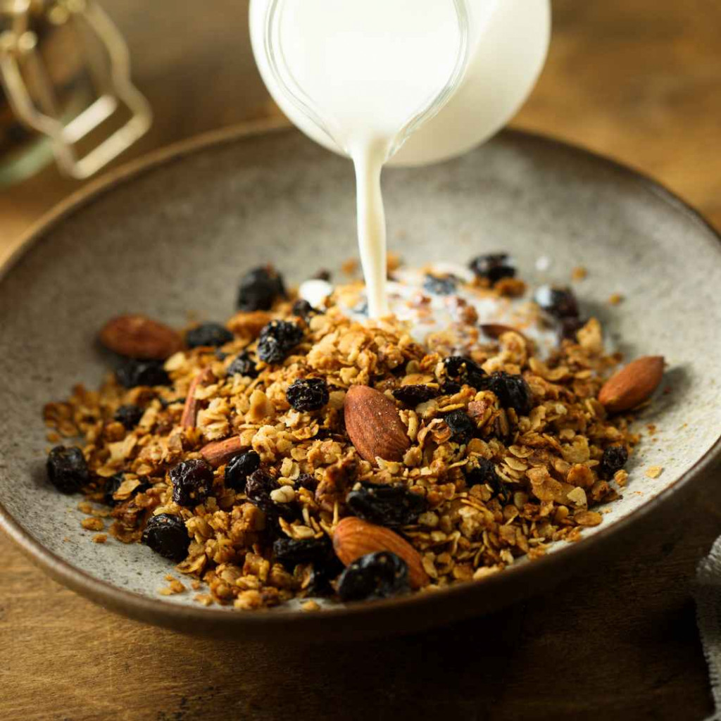 homemade granola 2