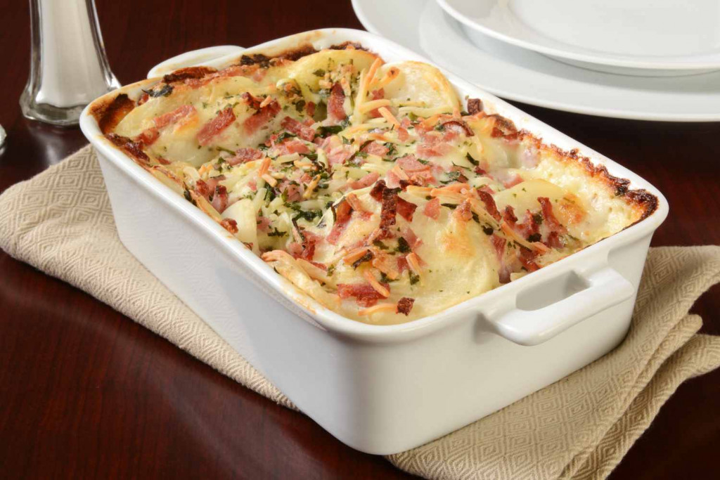 creamy scalloped potatoes with ham