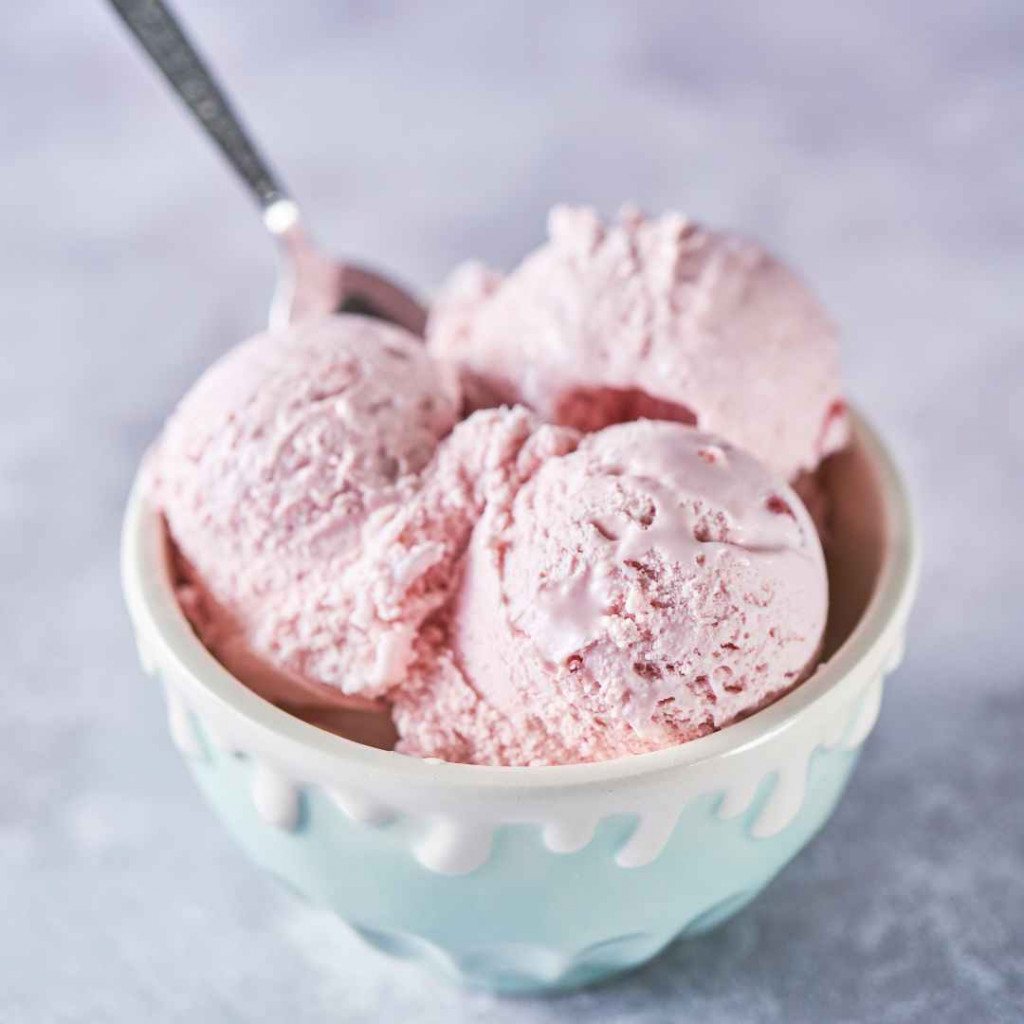 strawberry ice cream