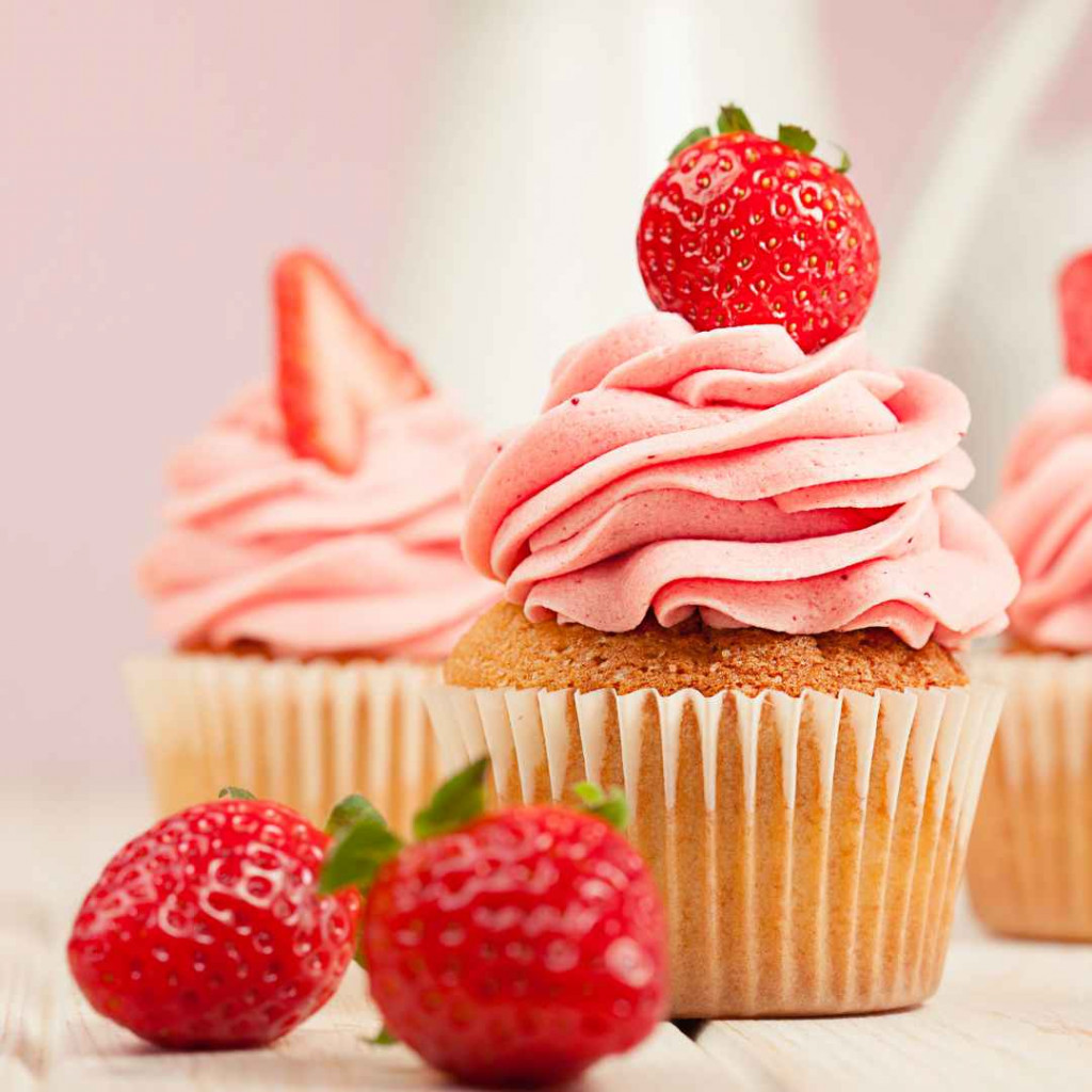 strawberry cupcakes