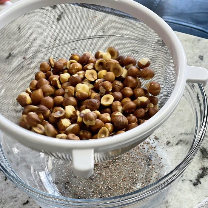 skinning hazelnuts