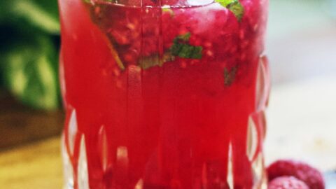 berry mint bubbly drink