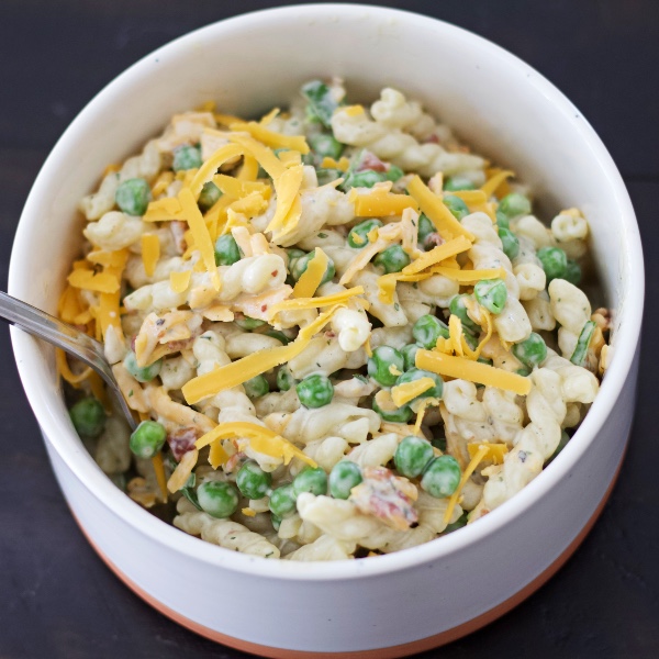 pea salad with bacon