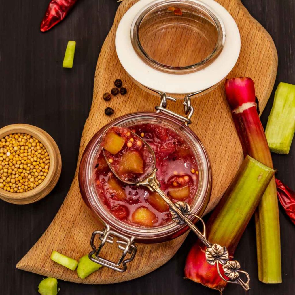 rhubarb sauce 1