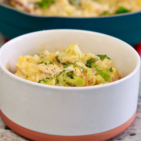 chicken dinner with broccoli and rice