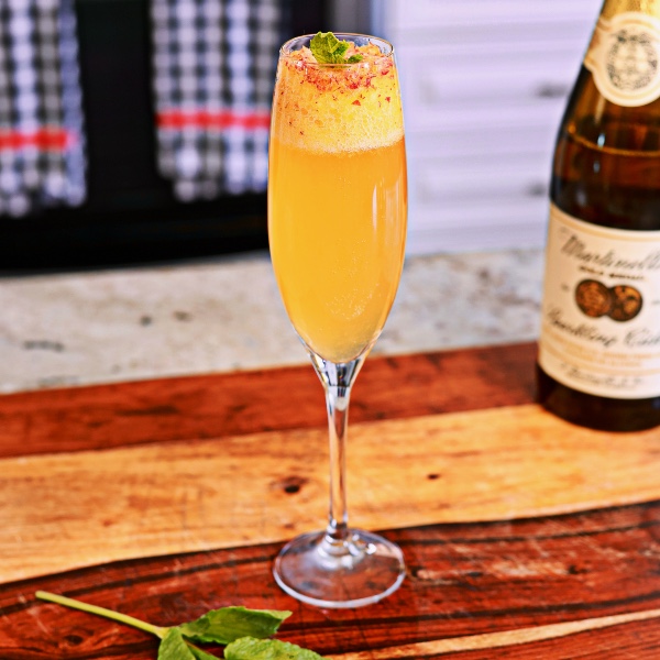 peach bellini mocktail