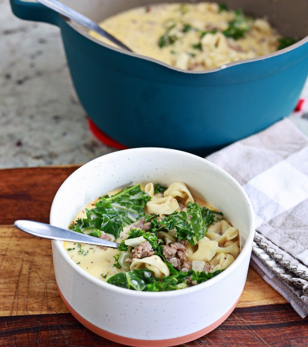 creamy sausage tortellini soup