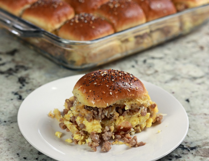 baked breakfast sliders