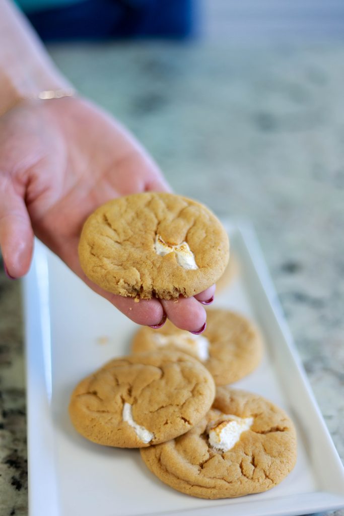 fluffernutter peanut butter and marshmallow cookies