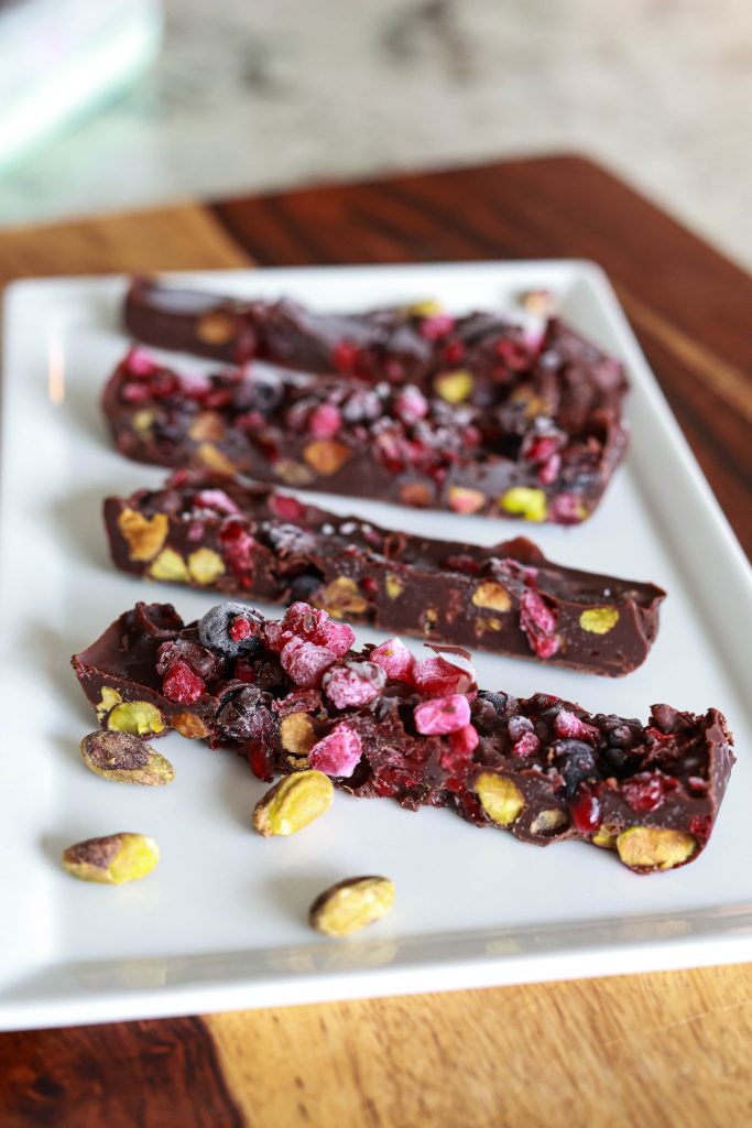 dark chocolate berry bars