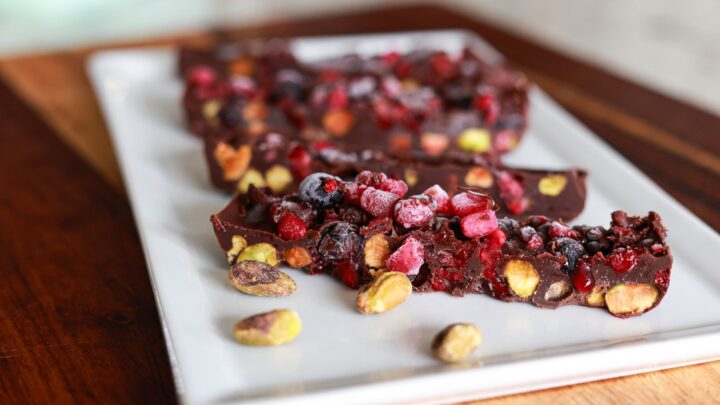 dark chocolate berry bars