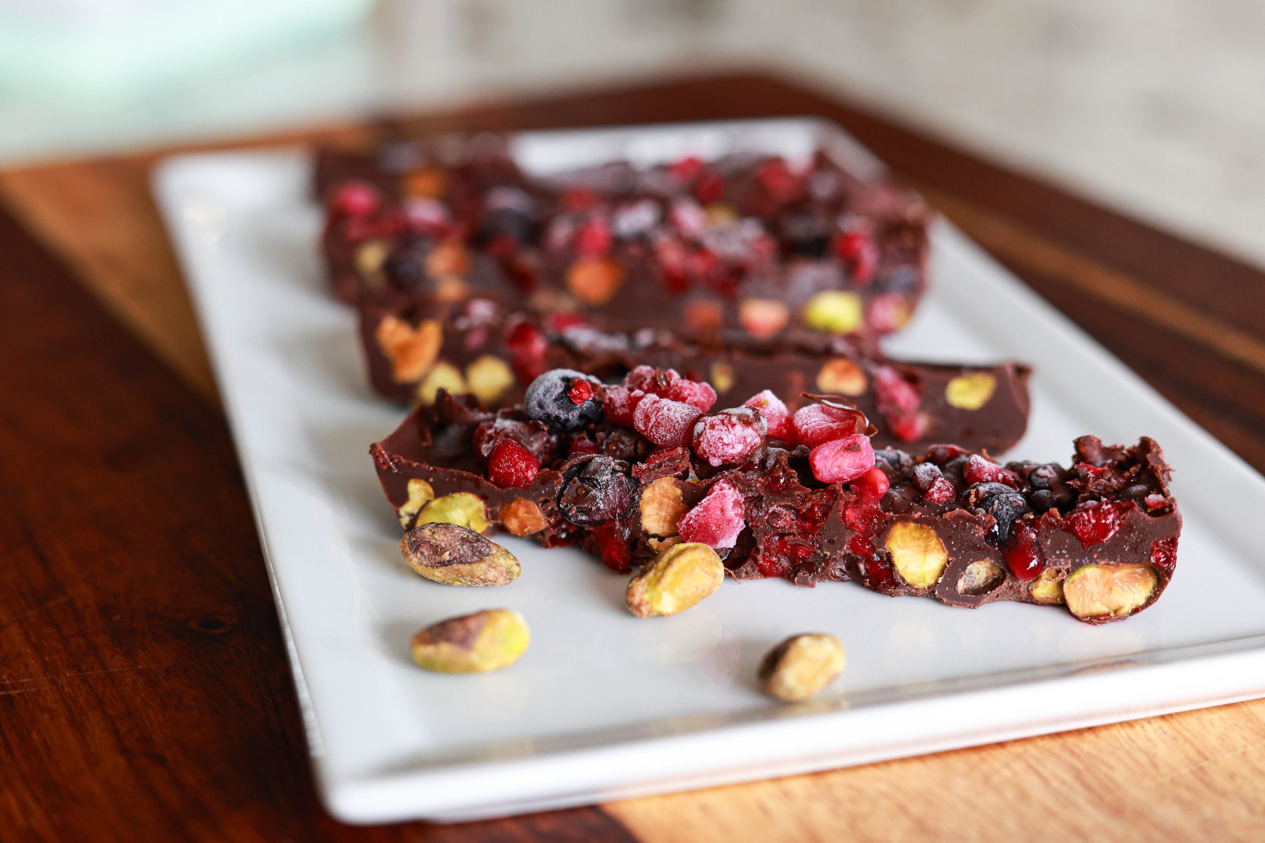 dark chocolate berry bars