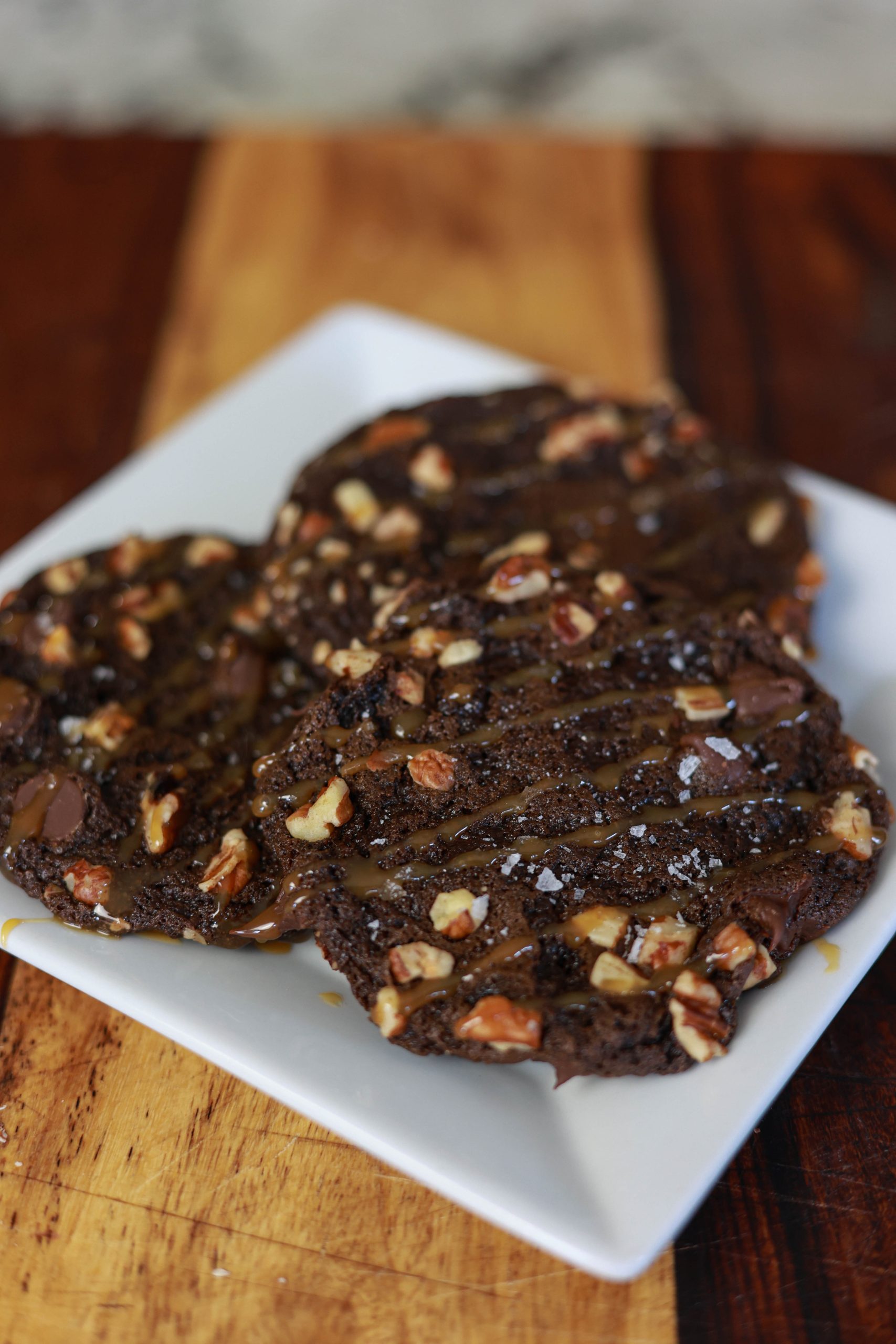 salted caramel turtle cookies