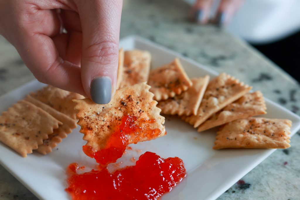 Sourdough discard crackers with pepper jelly