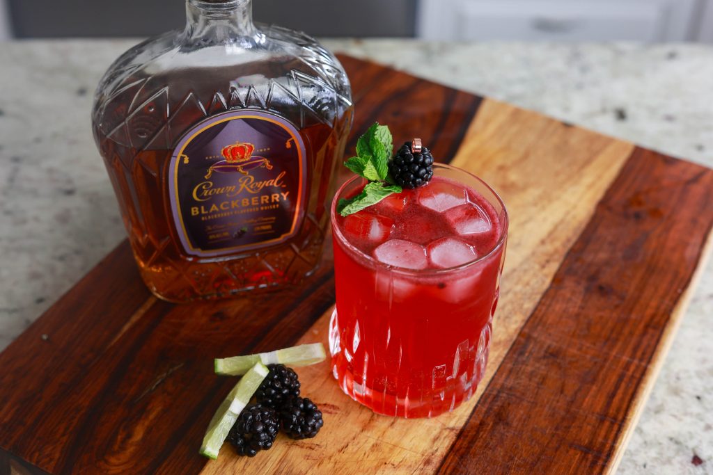 Blackberry crown whiskey cocktail recipe