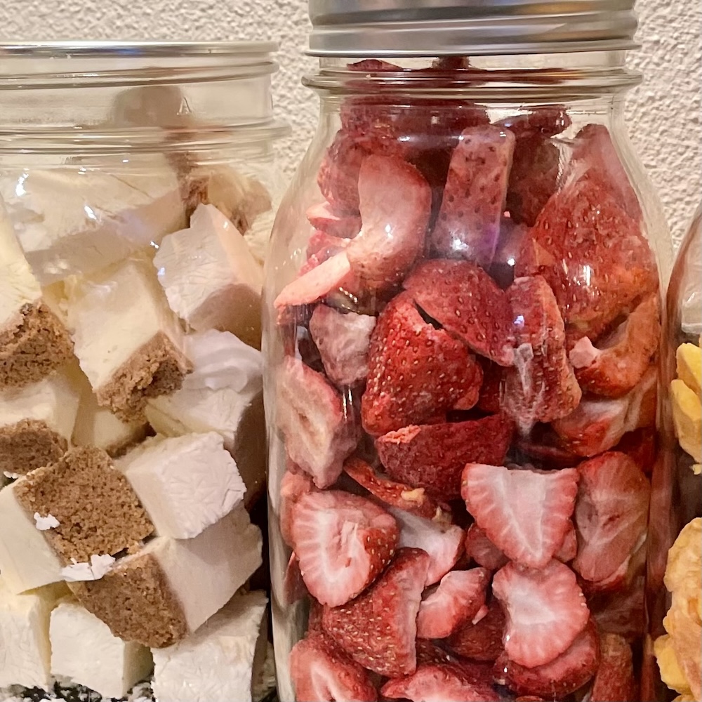freexe dried food in canning jars