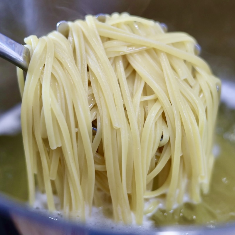 cooked linguine