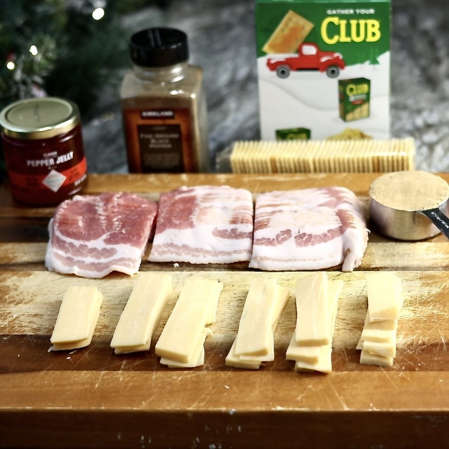 ingredients for smoked gouda bacon crackers