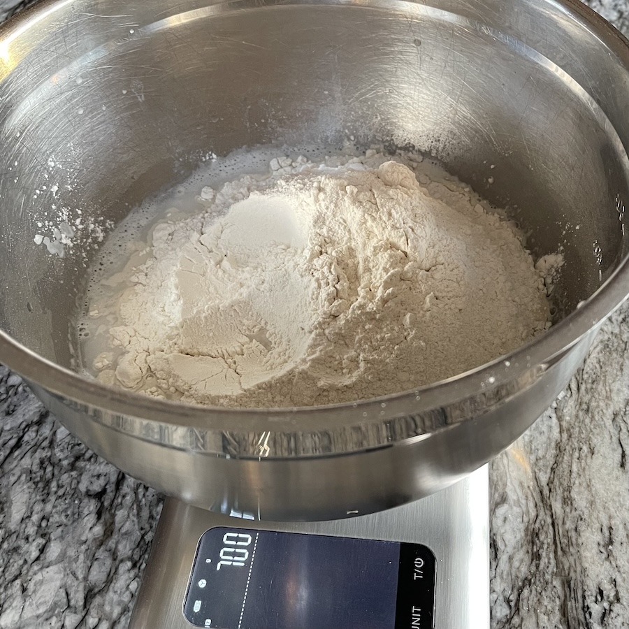 measuring with a digital scale